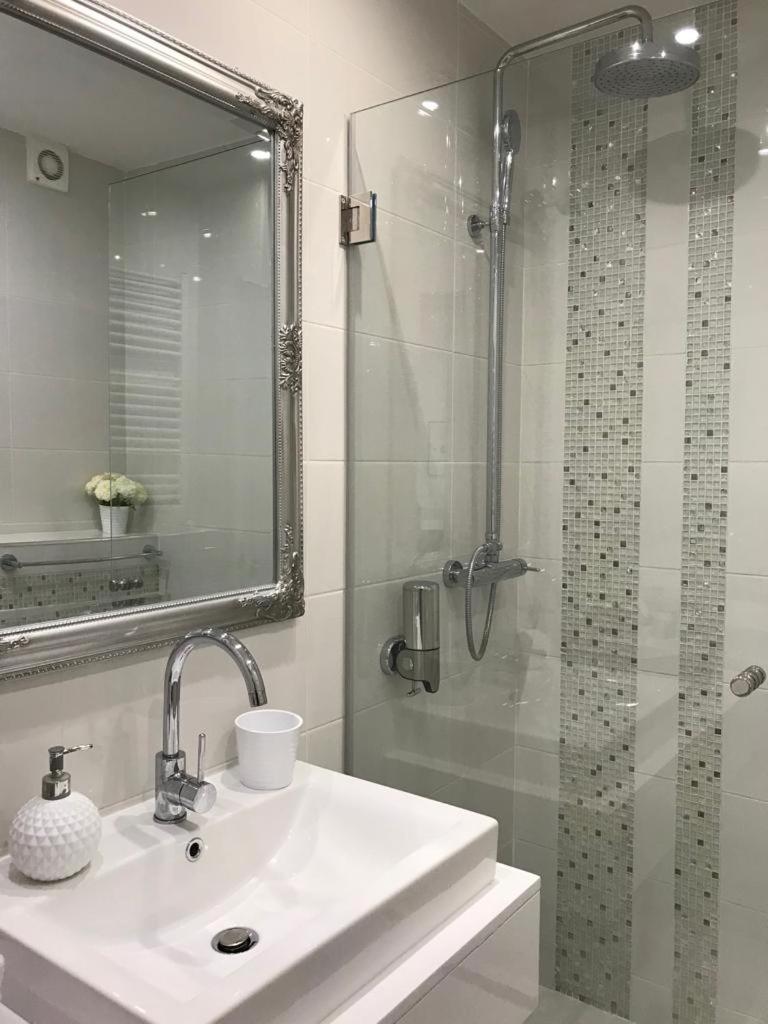 Apartamento Stan Na Dan Angel Novi Sad Exterior foto