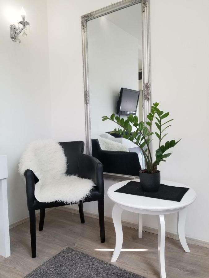 Apartamento Stan Na Dan Angel Novi Sad Exterior foto